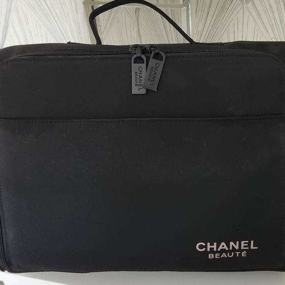 CHANEL Handbags - CHANEL Makeup Bag